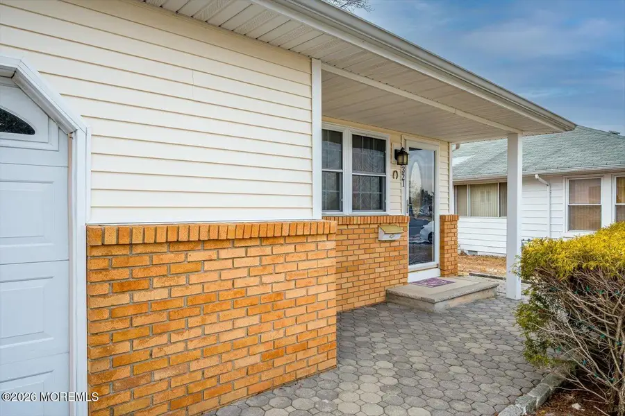 321 Curacao Street, Toms River, NJ 08757 - #2