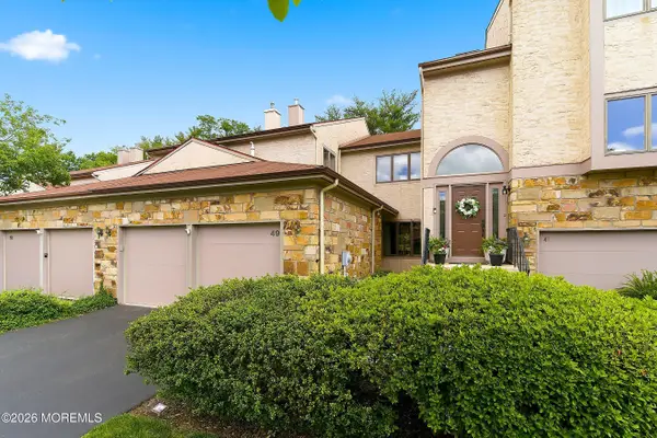 49 Woodmont Drive, Lawrenceville, NJ 08648