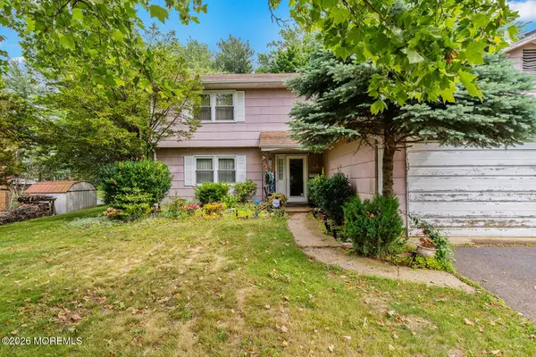 12 Villanova Road, Parlin, NJ 08859