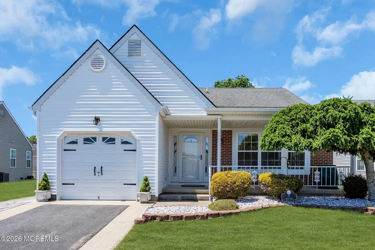 5 Vienna Drive, Toms River, NJ 08757 - #1