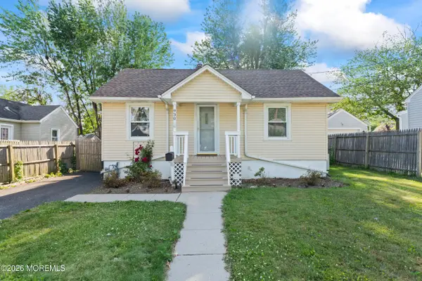 930 Woodmere Drive, Cliffwood Beach, NJ 07735