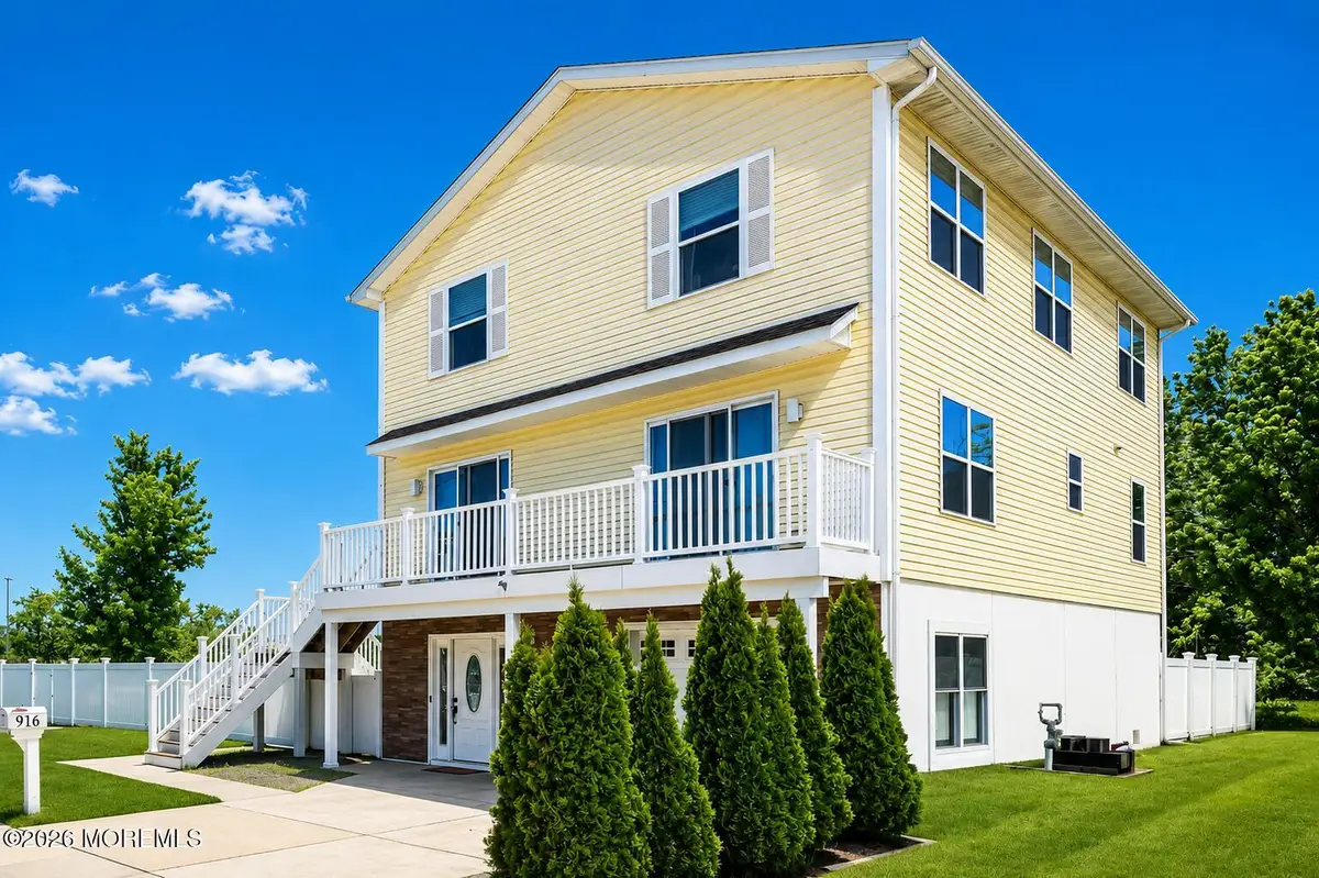 916 2nd Street, Union Beach, NJ 07735 - #1