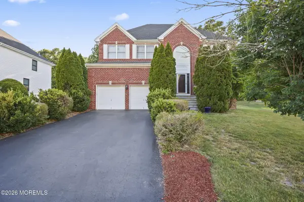 26 Summerhill Avenue, Jackson, NJ 08527