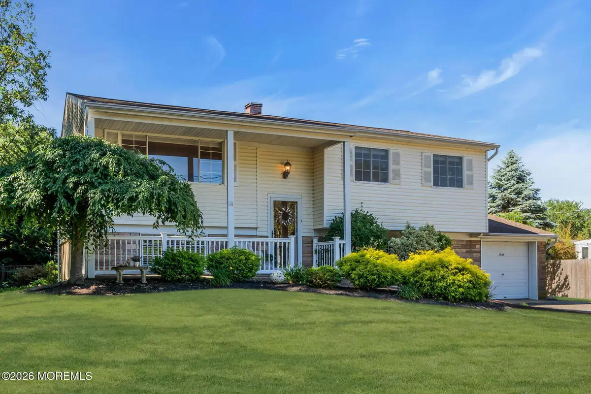 1069 Fairview Drive, Toms River, NJ 08753 - #1
