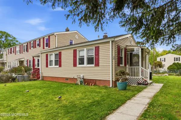 48 Barker Avenue, Shrewsbury Twp, NJ 07724