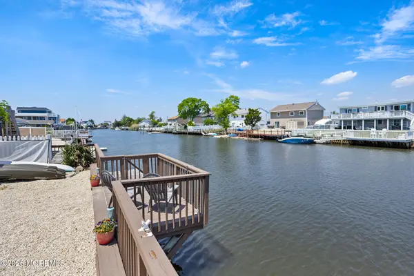 24 Mohawk Drive, Little Egg Harbor, NJ 08087