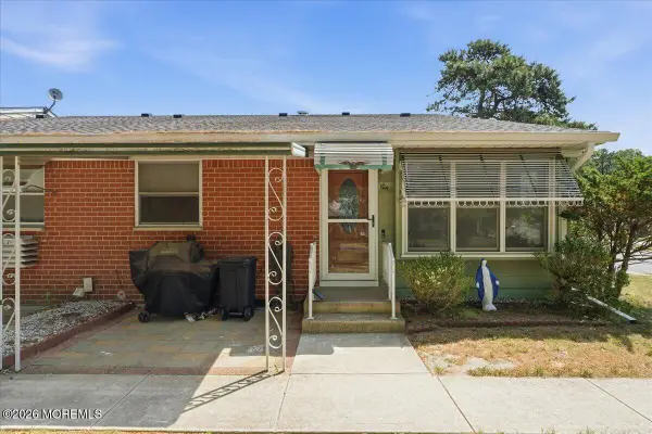 10 H Bennington Lane, Manchester, NJ 08759