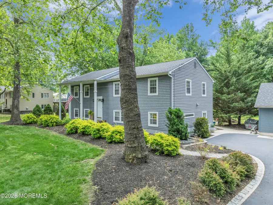 840 Nutswamp Road, Red Bank, NJ 07701 - #3
