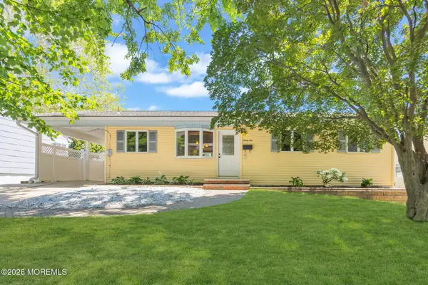 32 Bucknell Road, Parlin, NJ 08859