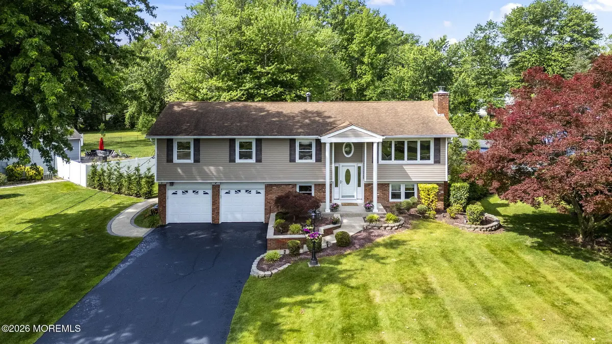 7 Saratoga Drive, Manalapan, NJ 07726 - #1