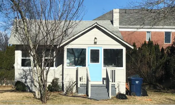 415 Lincoln Avenue, Oakhurst, NJ 07755