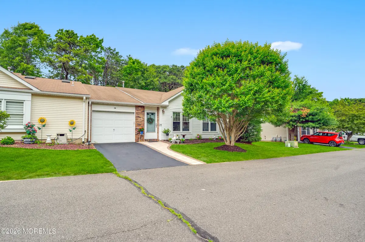 28 Nicole Court, Lakewood, NJ 08701 - #1