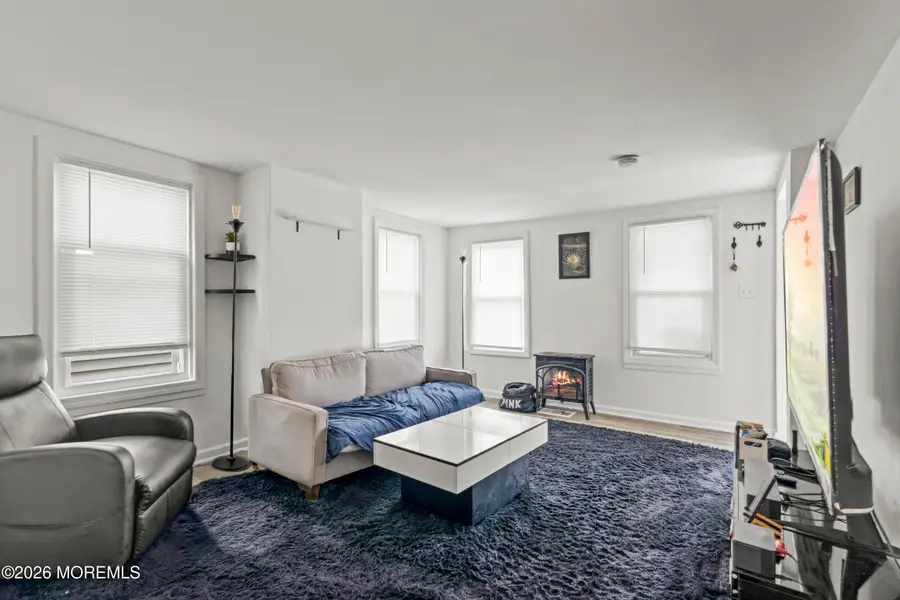 443 Wood Street, Burlington, NJ 08016 - #2