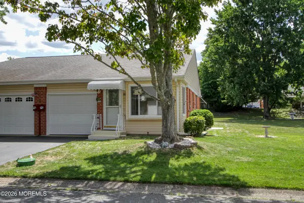 992 Constitution Boulevard #B, Whiting, NJ 08759