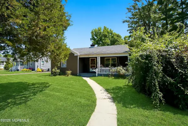 28 Twin Drive, New Egypt, NJ 08533
