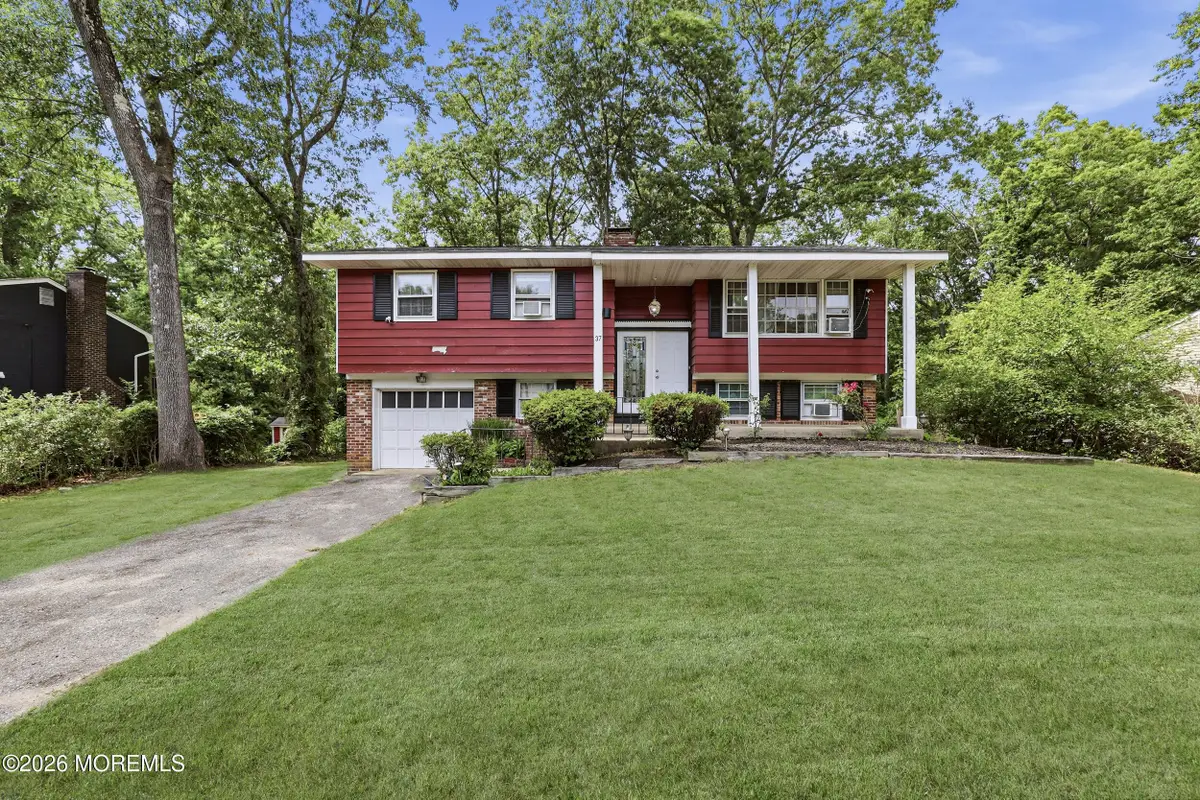 37 Raymond Avenue, Toms River, NJ 08755 - #1