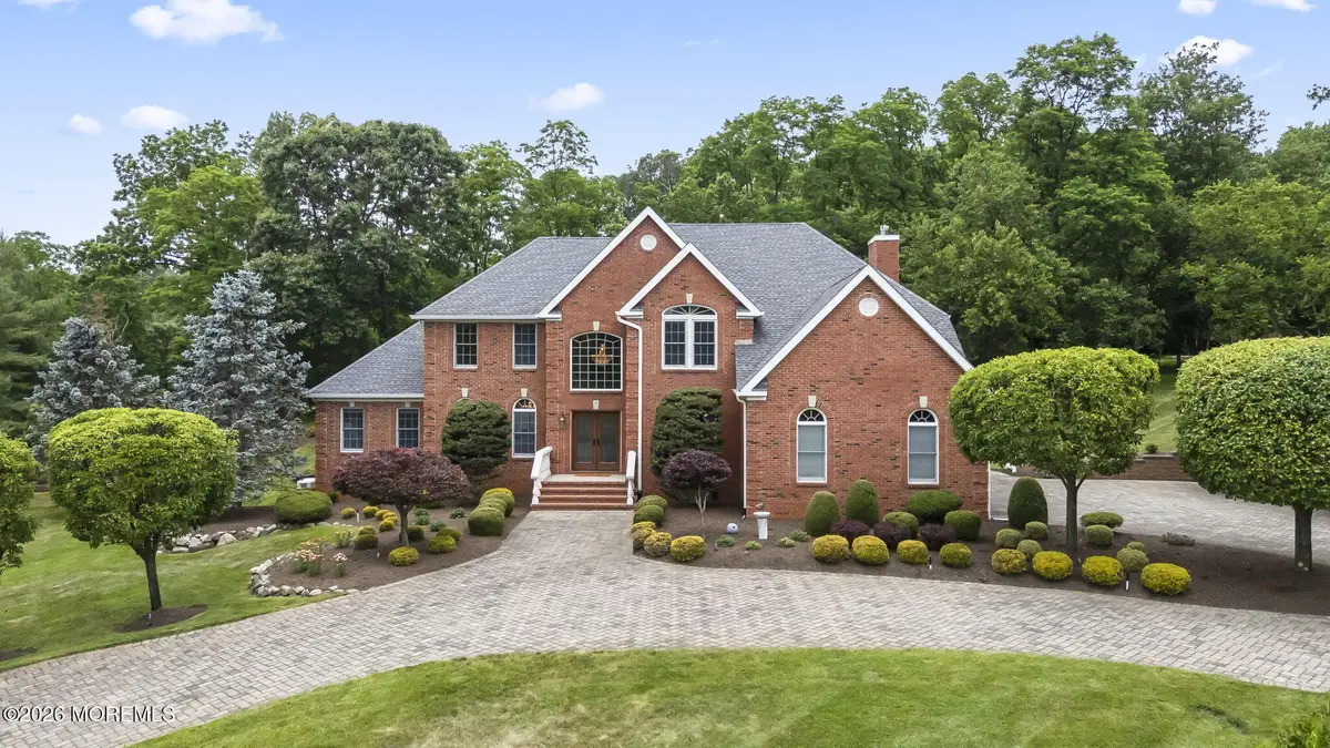 10 Castlehill Drive, Marlboro, NJ 07746 - #1