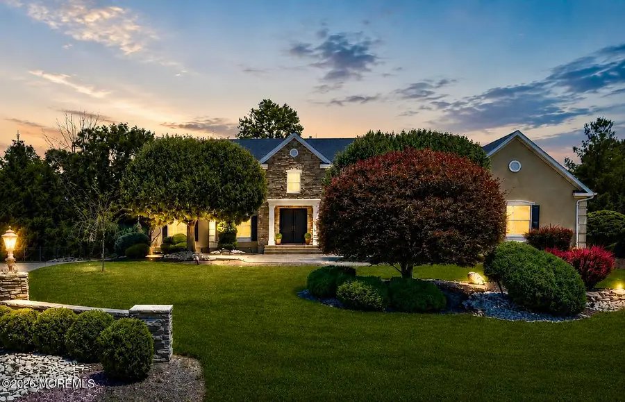 1 Cherokee Court, Morganville, NJ 07751 - #3