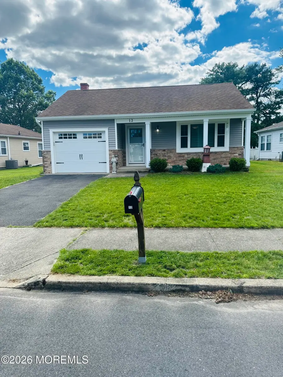 12 Manitoba Court, Toms River, NJ 08757 - #2