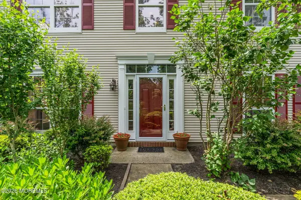11 Manor Court, Wall, NJ 07719