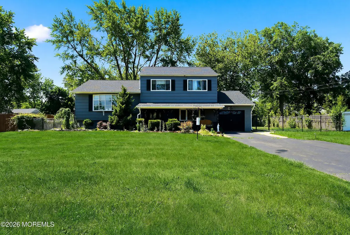 41 Kipling Way, Manalapan, NJ 07726 - #1