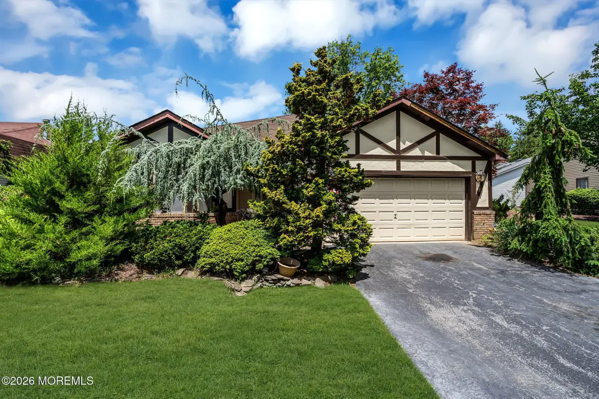 4 Hampton Drive, Marlboro, NJ 07746 - #1