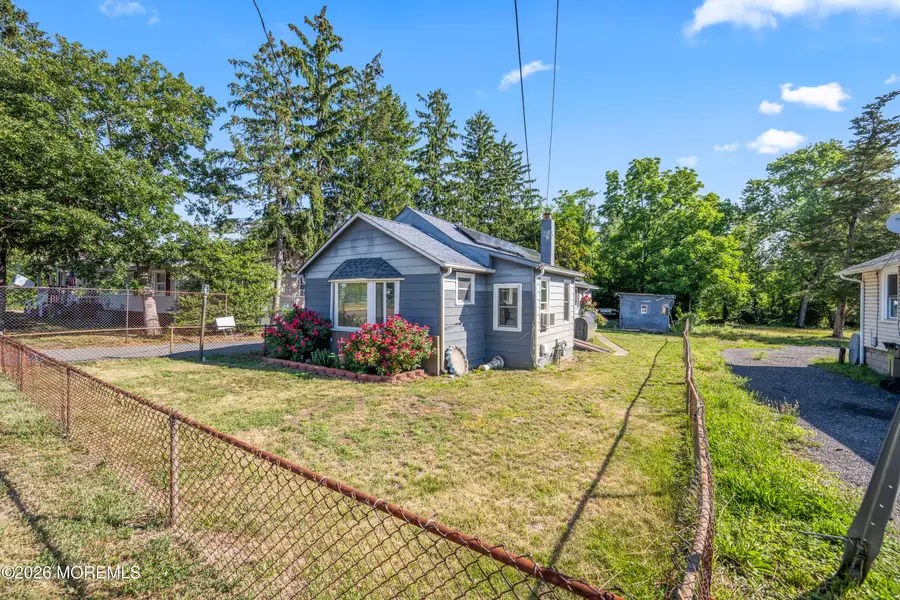 213 Manapaqua Avenue, Lakehurst, NJ 08733 - #3