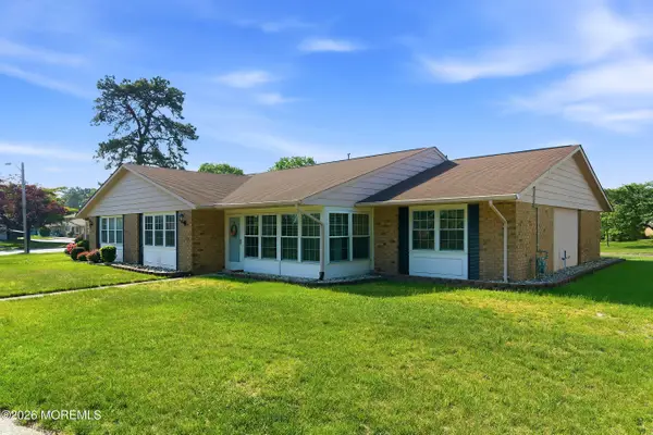 76B Buckingham Drive, Manchester, NJ 08759