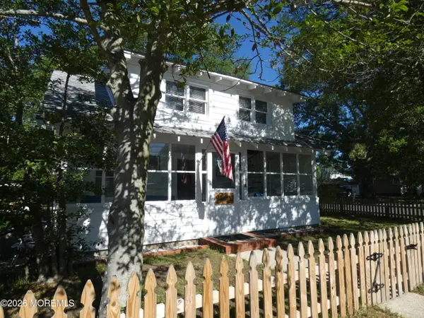 220 Garfield Avenue, Toms River, NJ 08753