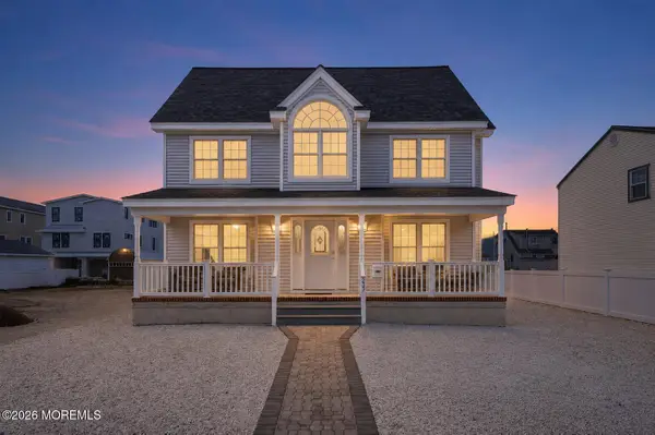 233 7th Street, Surf City, NJ 08008