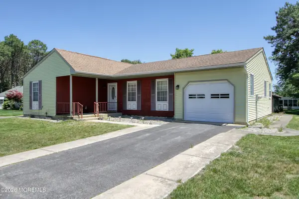 108 Sunset Road, Whiting, NJ 08759