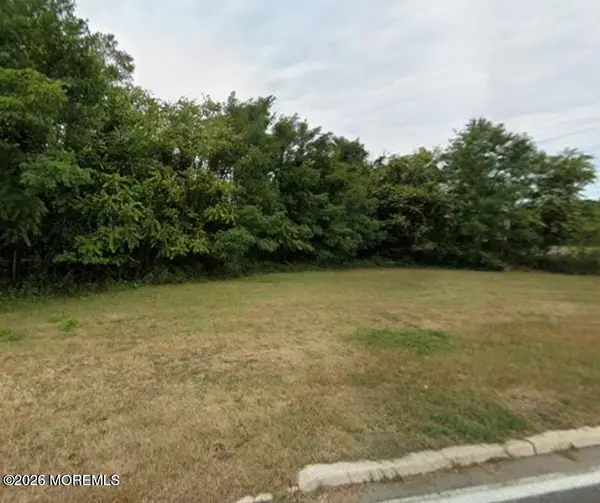 33 State Route 36, Middletown, NJ 07748