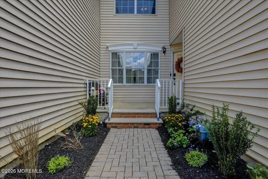 38 Smock Court, Manalapan, NJ 07726 - #3