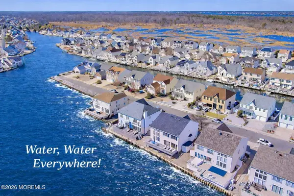 8 Jibsail Drive, Bayville, NJ 08721