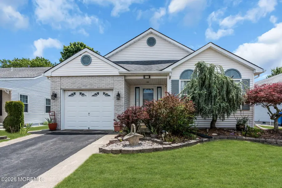 12 Blackpool Way, Toms River, NJ 08757 - #2