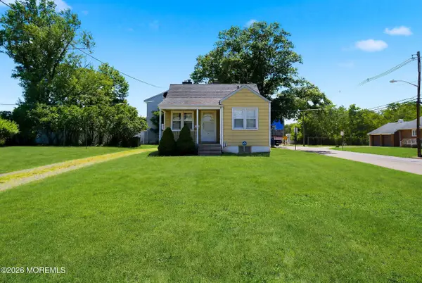 350 Suttons Lane, Edison, NJ 08817