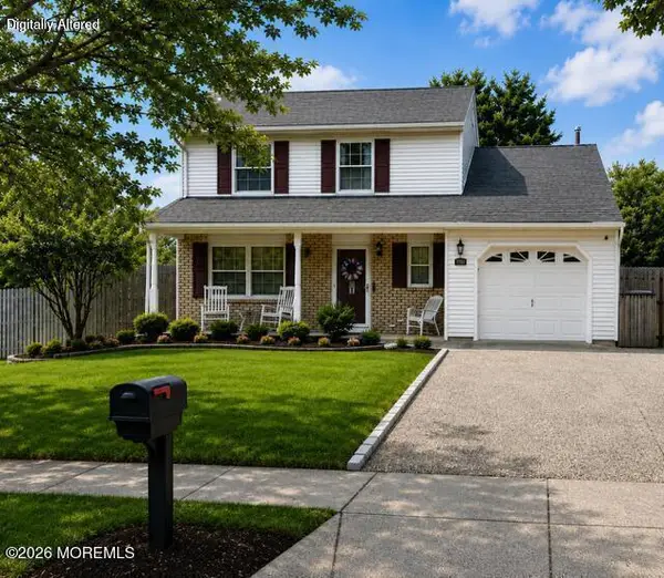 17 Bristlecone Drive, Howell, NJ 07731