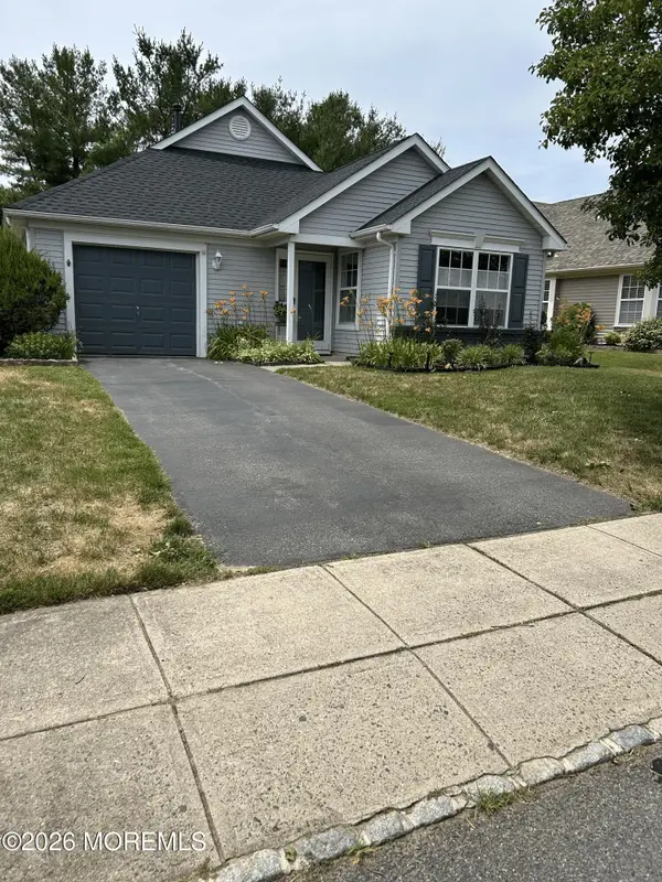 2924 Crestview Lane, Toms River, NJ 08755