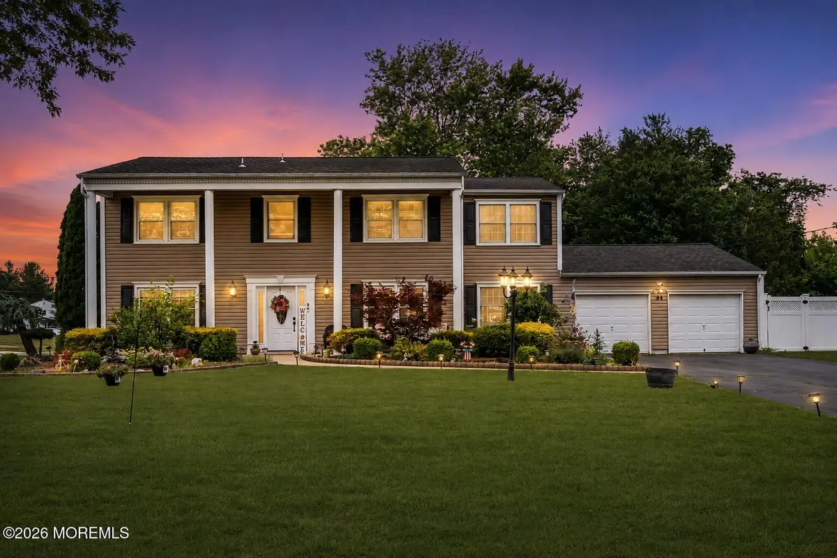 44 Kipling Way, Manalapan, NJ 07726 - #1