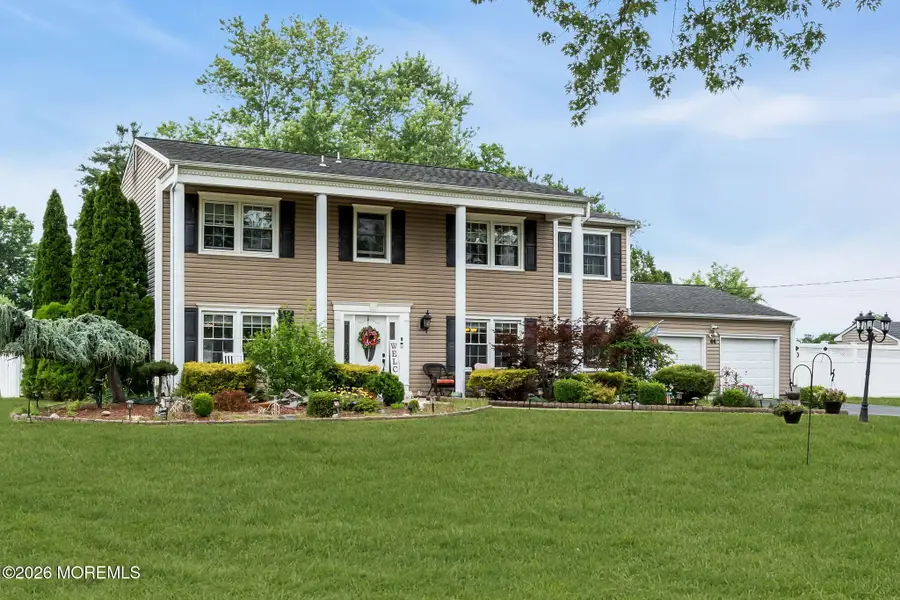 44 Kipling Way, Manalapan, NJ 07726 - #3