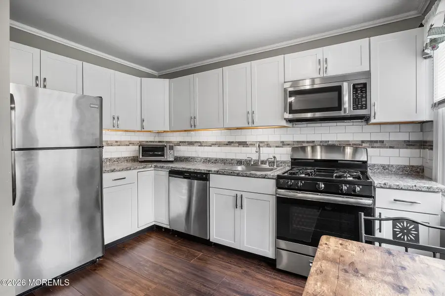 124 Belshaw Avenue, Shrewsbury, NJ 07724 - #2