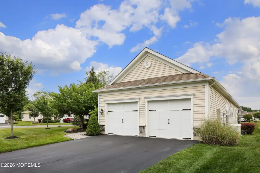 1 Chatsworth Lane, Farmingdale, NJ 07727 - #3