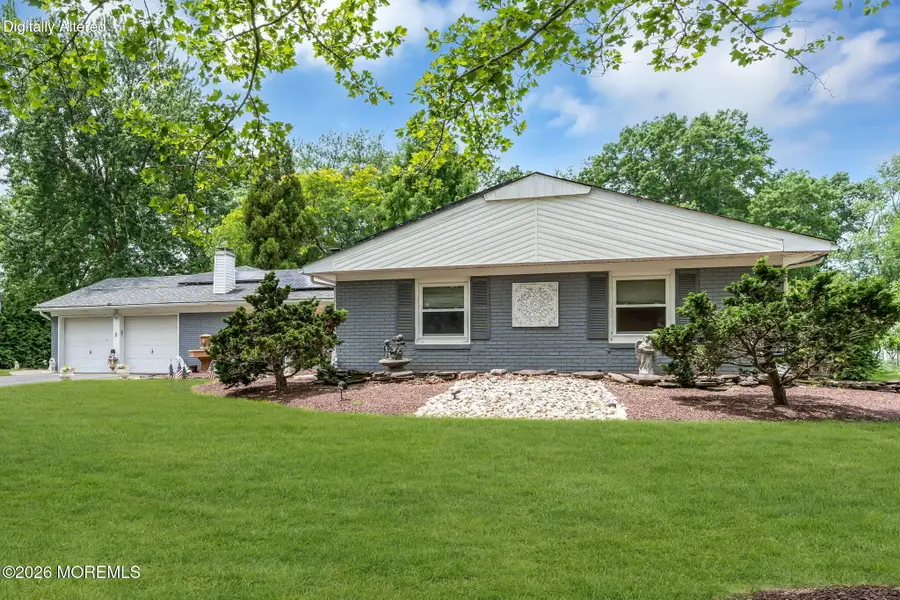 8 Owens Road, Marlboro, NJ 07746 - #3