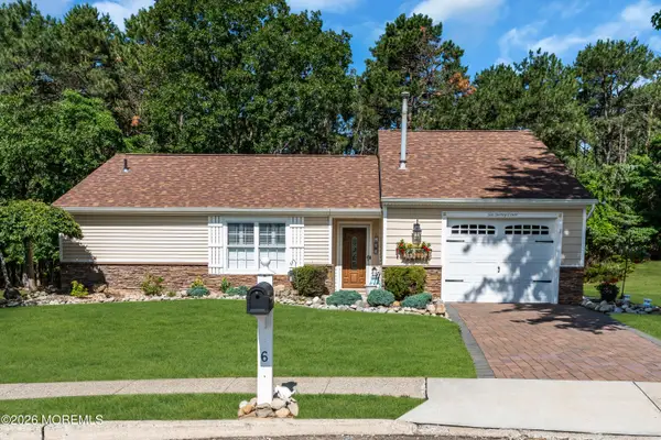 6 Surrey Court, Forked River, NJ 08731