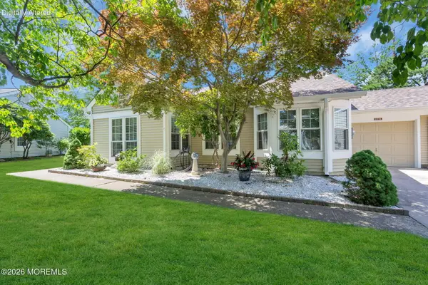 937A Liverpool Circle, Manchester, NJ 08759