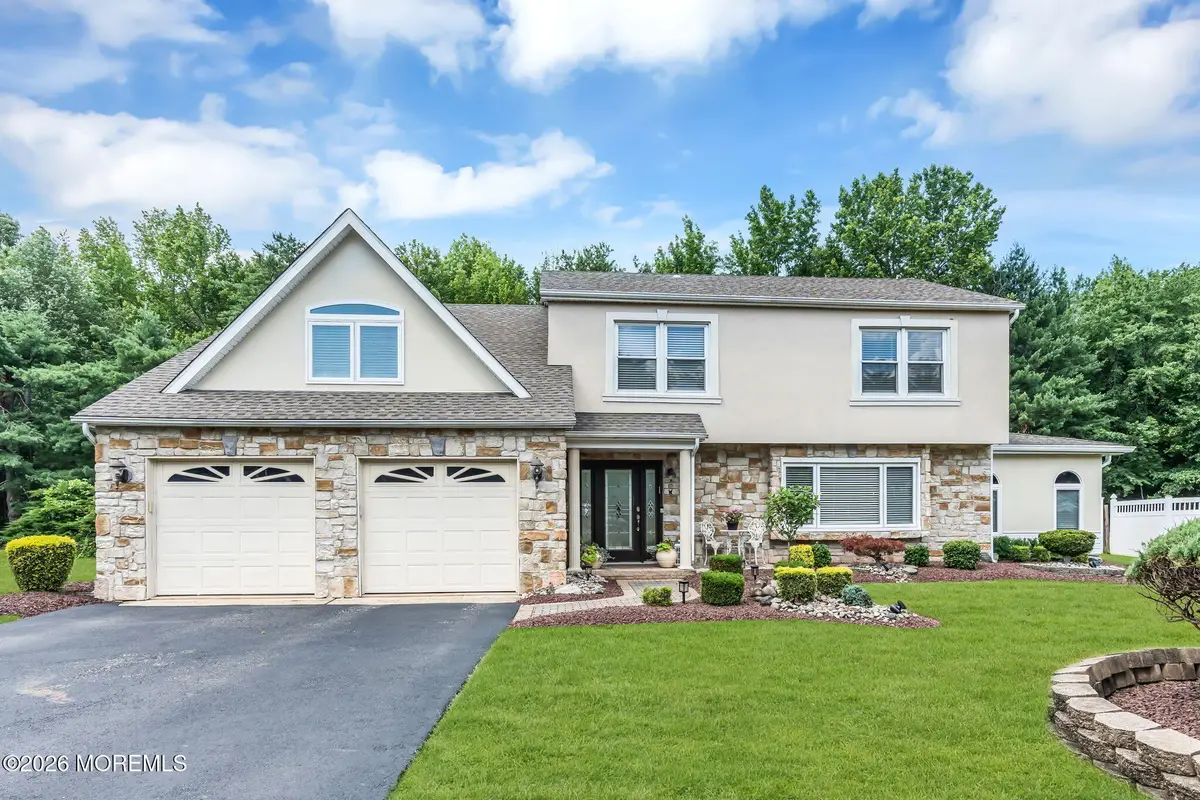 28 Devon Drive, Manalapan, NJ 07726 - #1