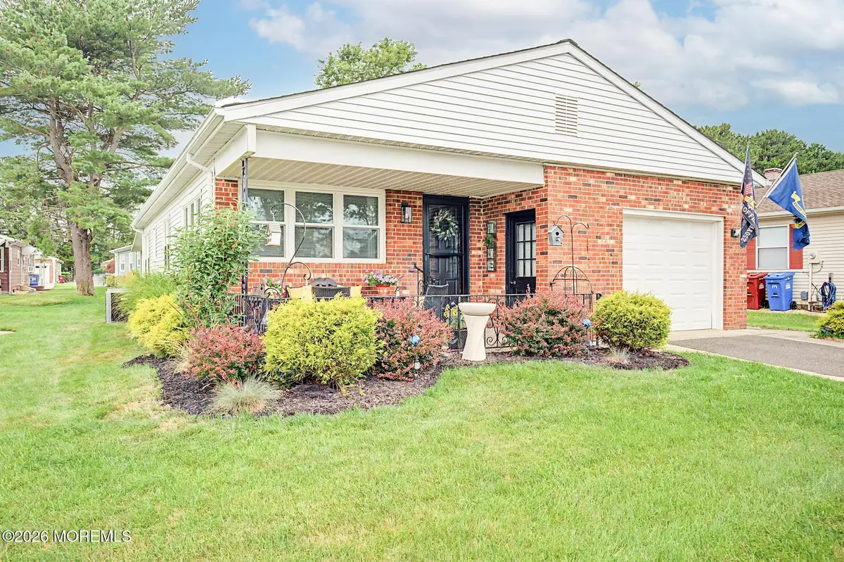 33 Lumsden Street, Toms River, NJ 08757 - #1