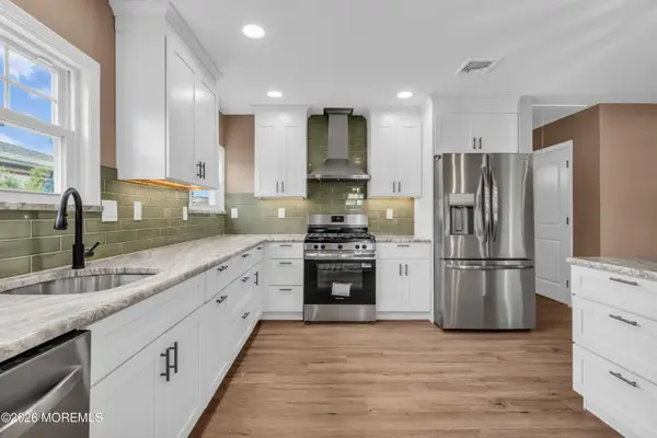33 Pirogue Street, Toms River, NJ 08757