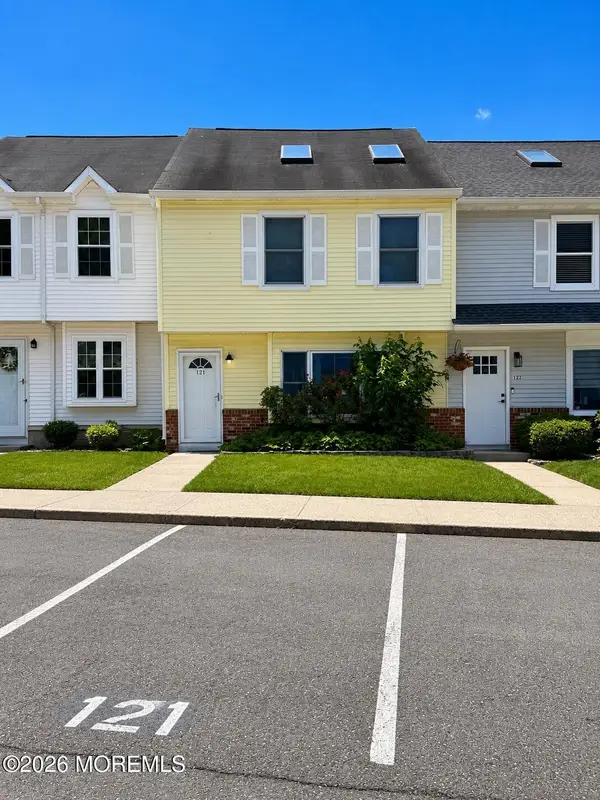 121 Joan Court #121, Jackson, NJ 08527