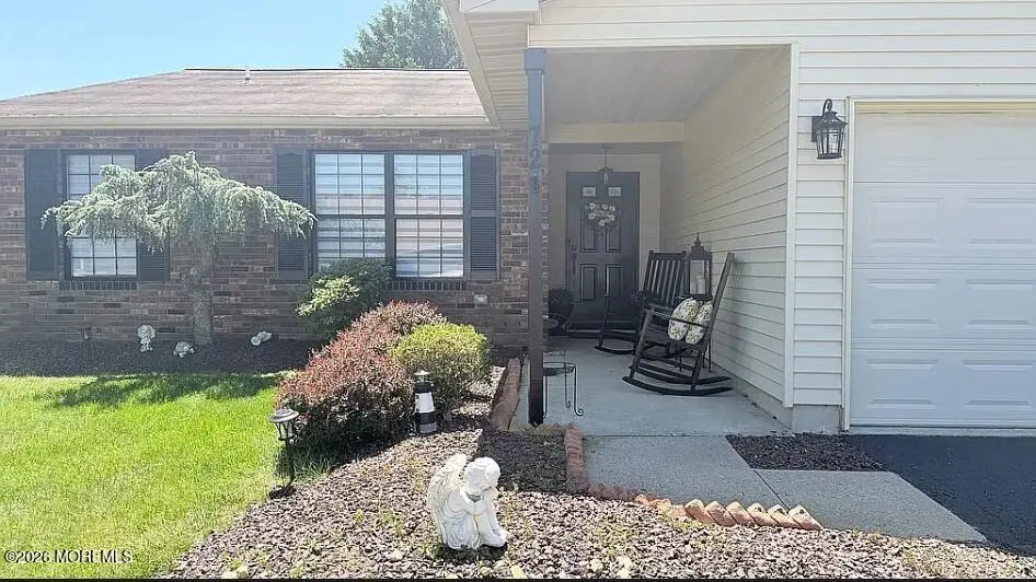 72 Clubhouse Lane, Marlboro, NJ 07746 - #1